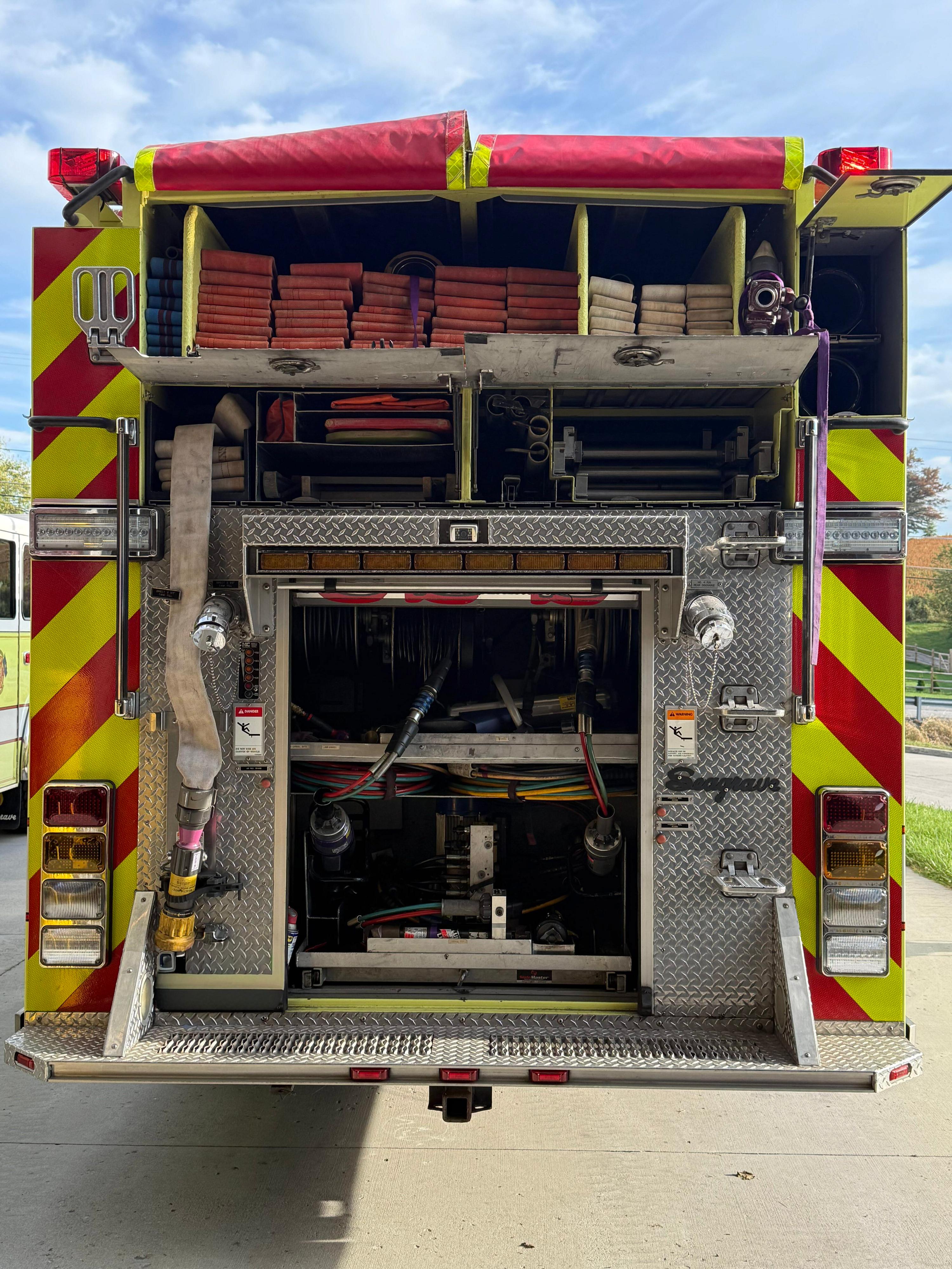 2002 Seagrave Pumper - image 15