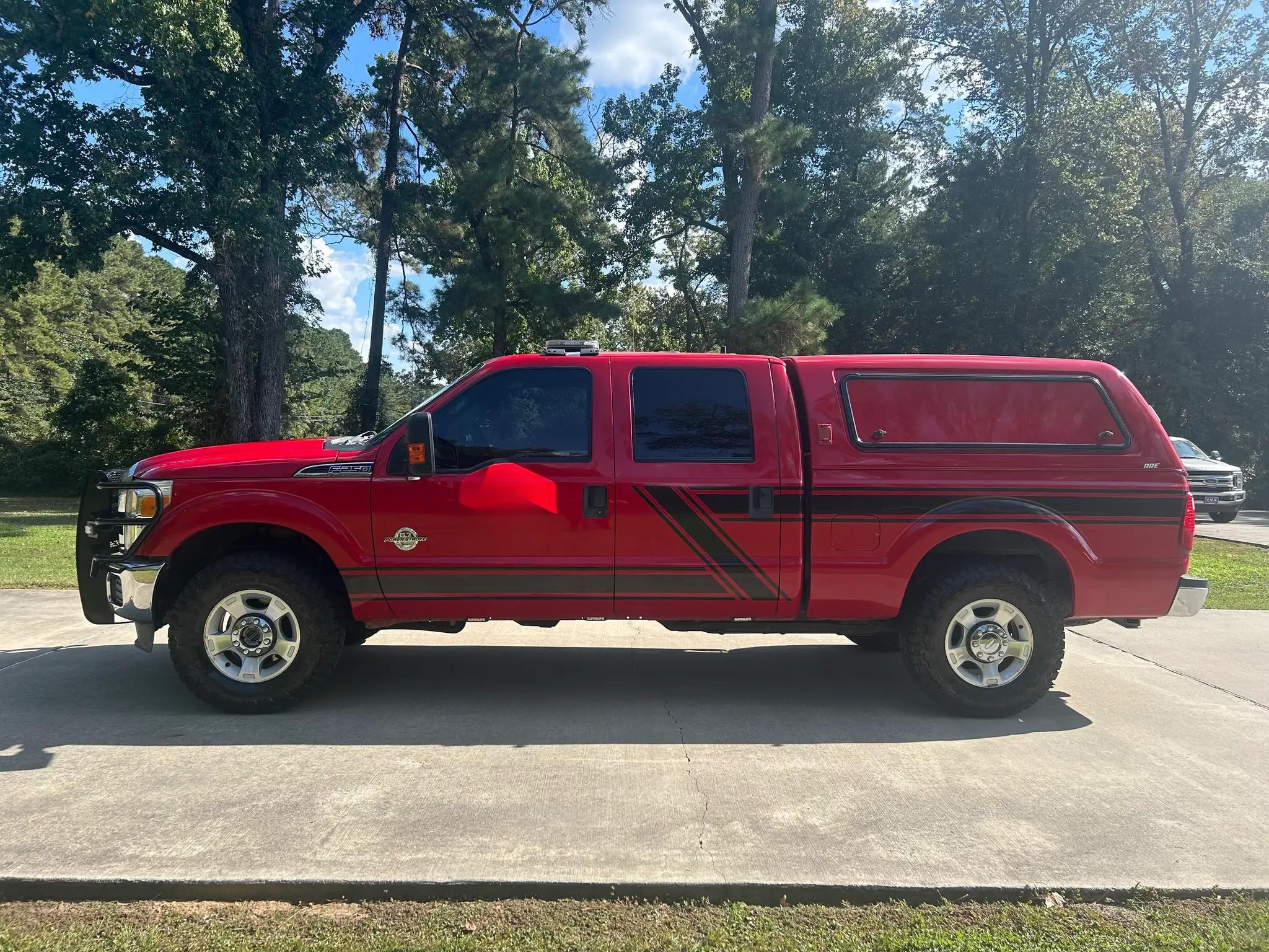 2012 Ford F250 4x4 Command Unit - image 1