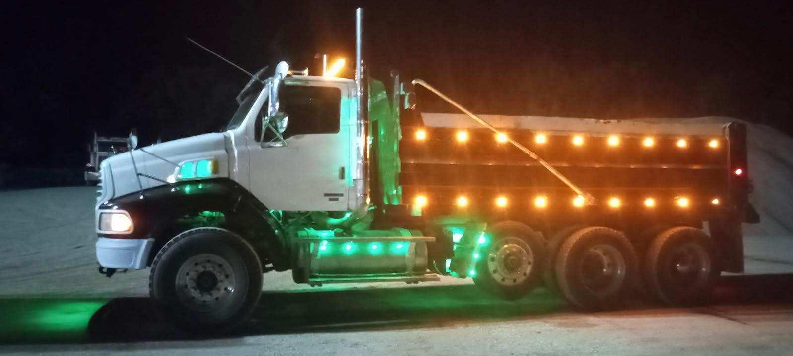 2005 Sterling AT9500 Dump Truck - image 4