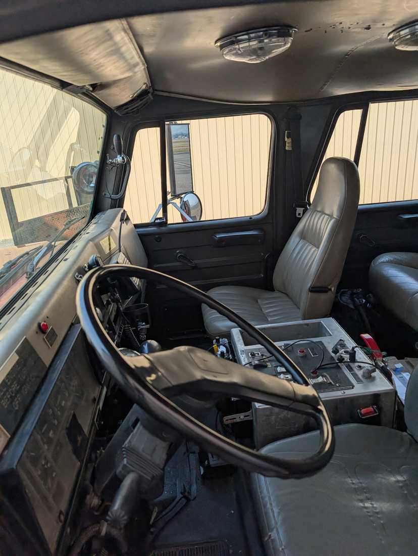 1995 International 4900 Wildland Unit — photo 5