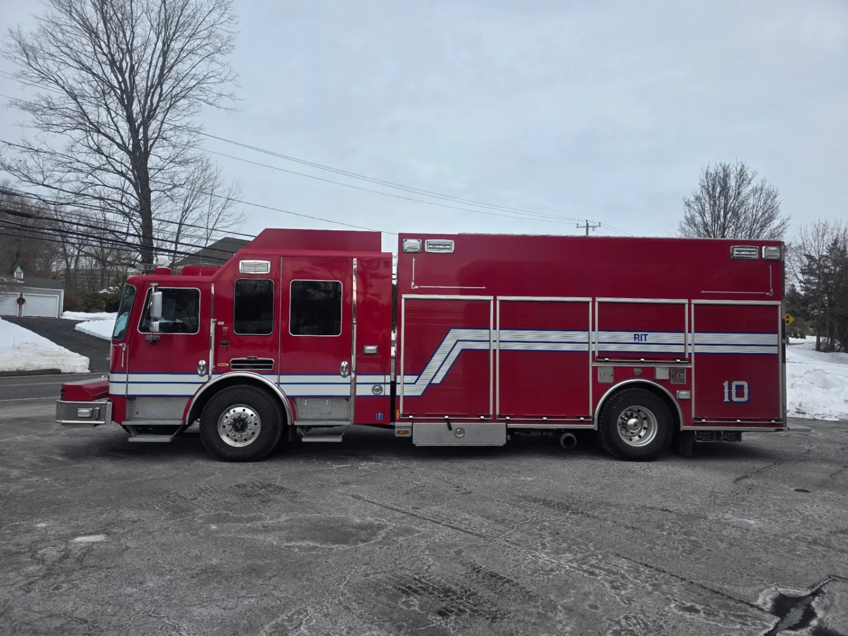 2012 KME Predator Rescue Pumper - image 1