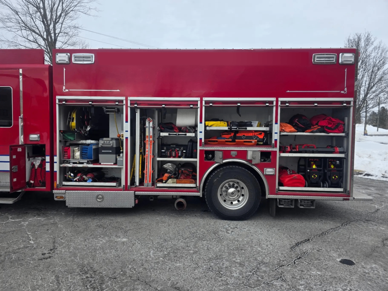 2012 KME Predator Rescue Pumper - image 7