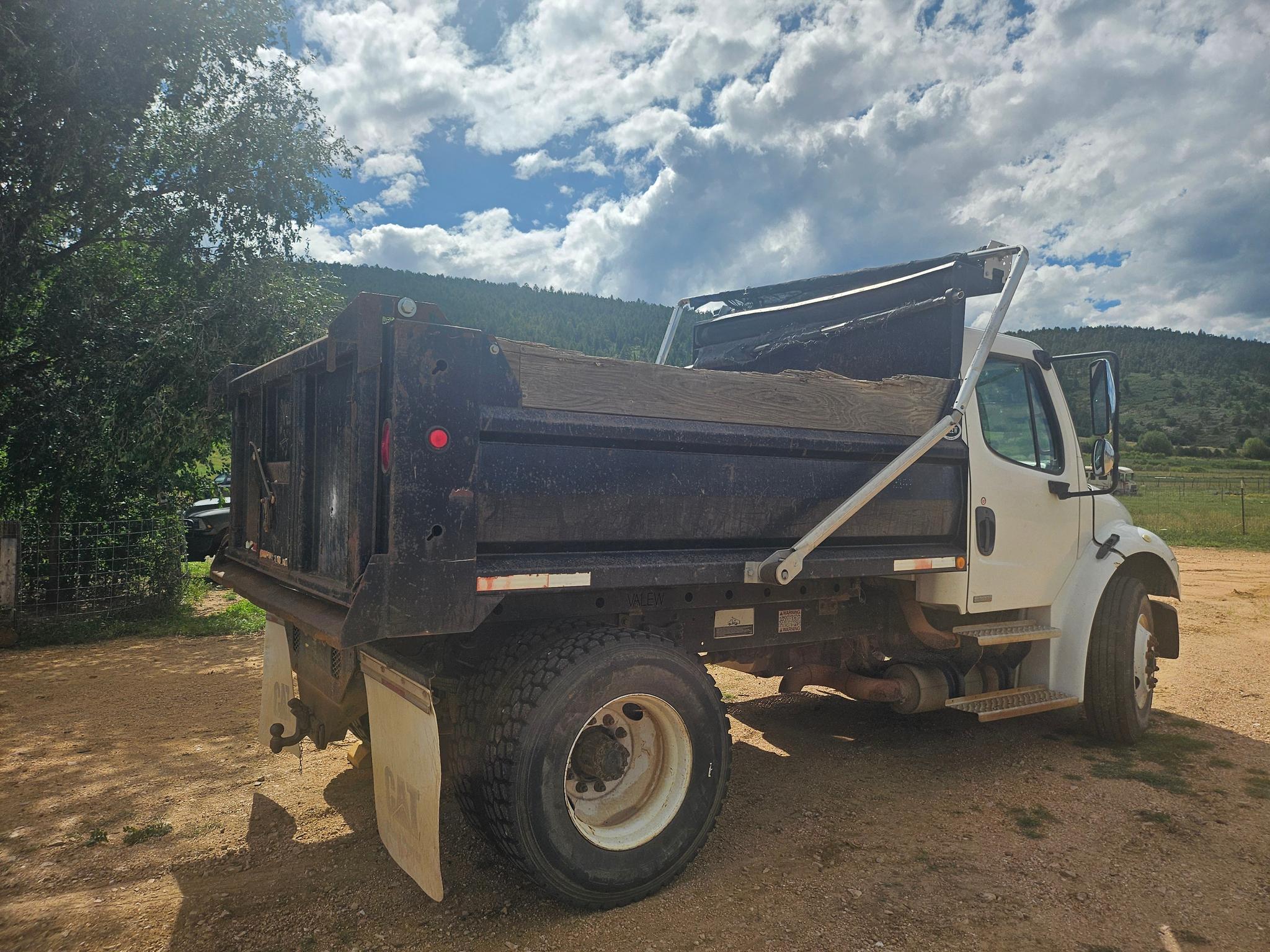 2006 Freightliner M2 106 Dump Truck - image 4