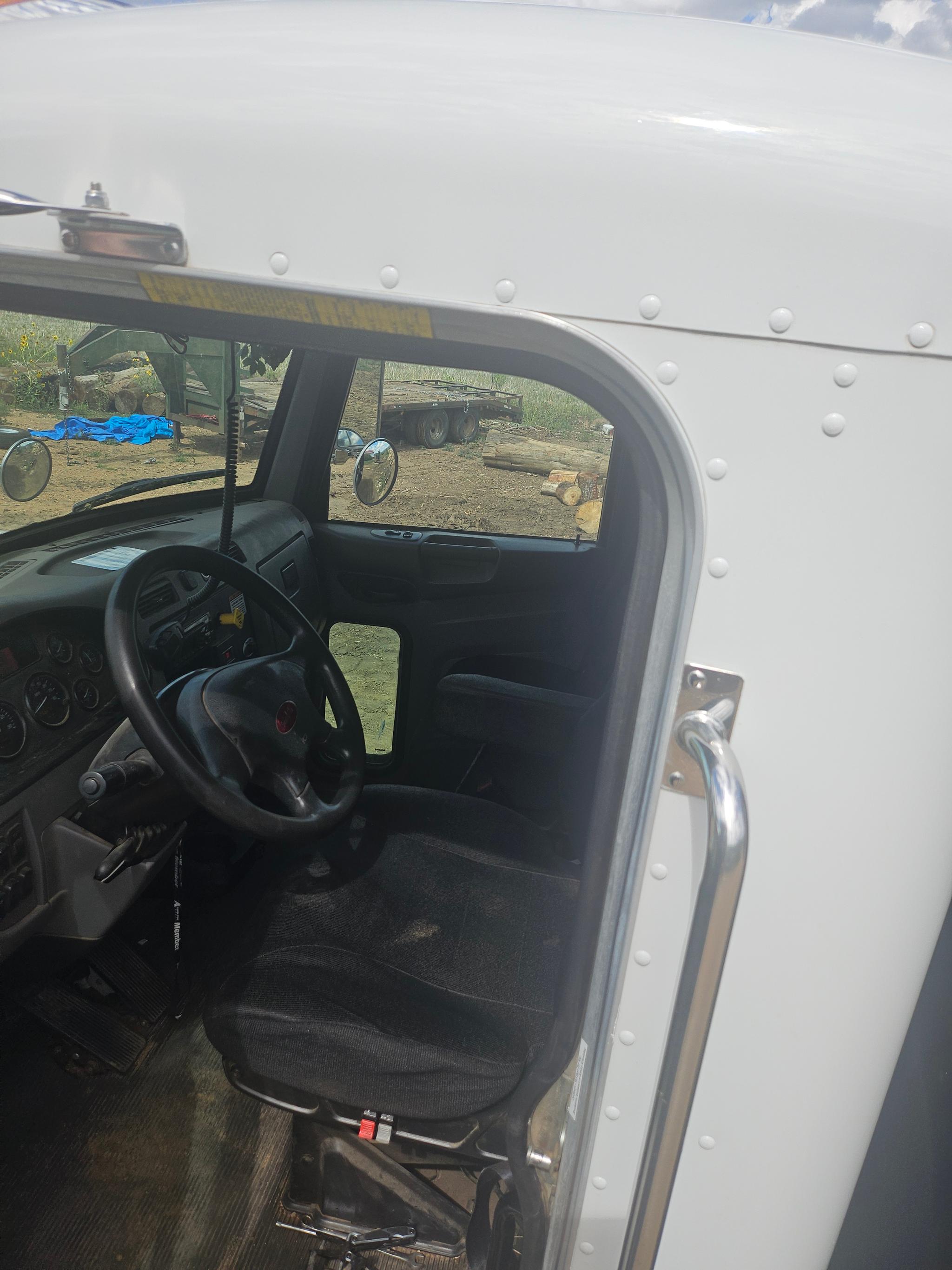 2016 Peterbilt 330 Dump Truck - image 5