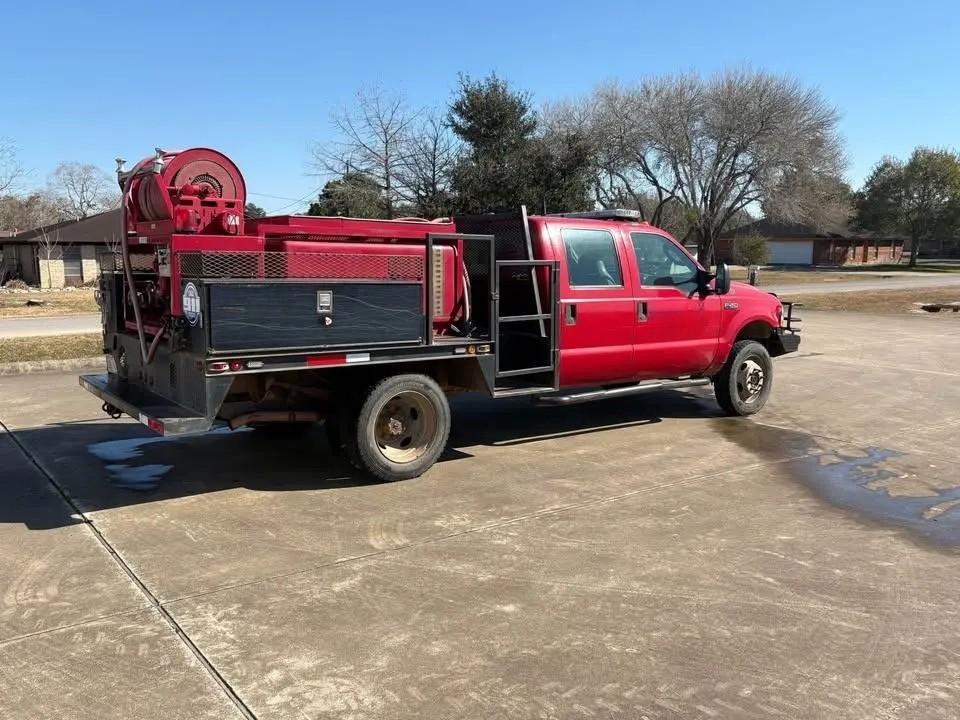 2004 Ford F-450 Brush Truck - image 2