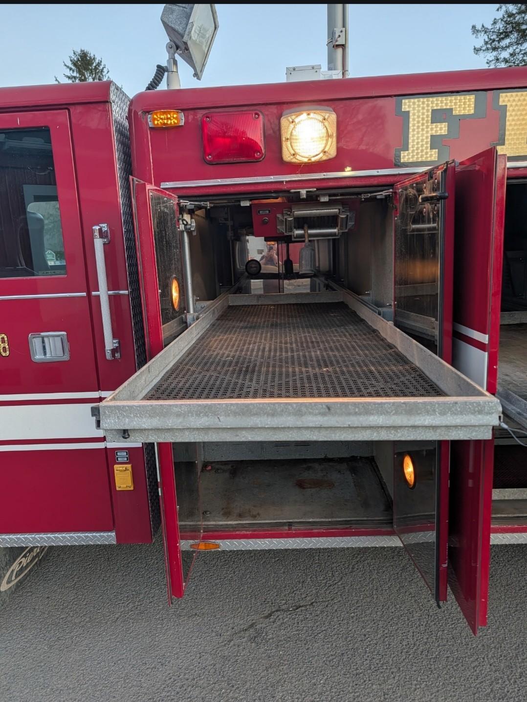 1994 Pierce Heavy Rescue - image 9
