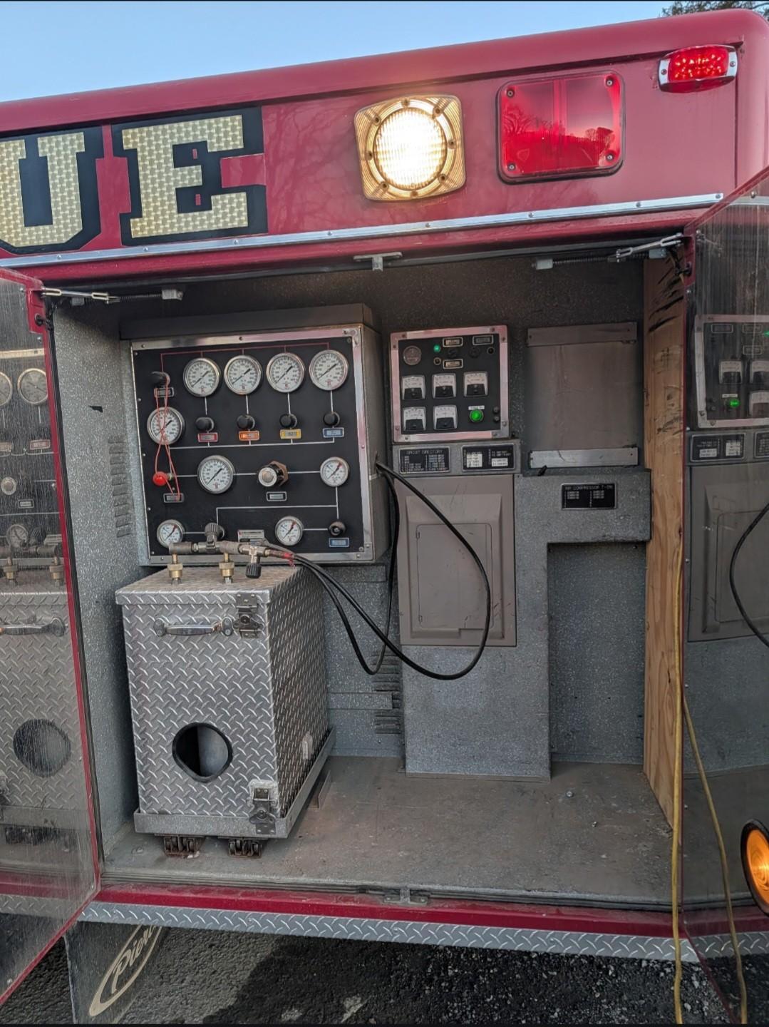 1994 Pierce Heavy Rescue - image 24