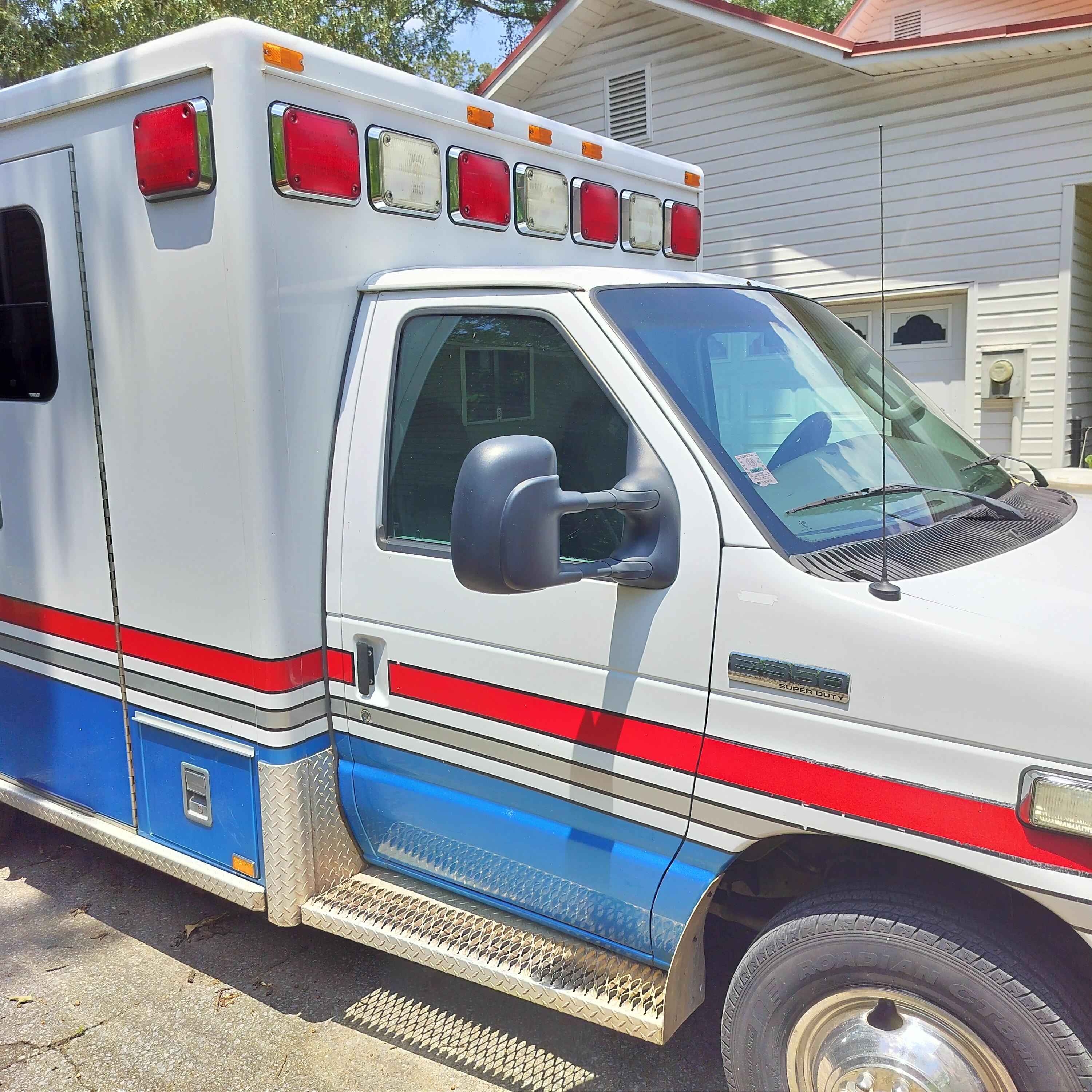 2008 Ford Type III Ambulance - image 6