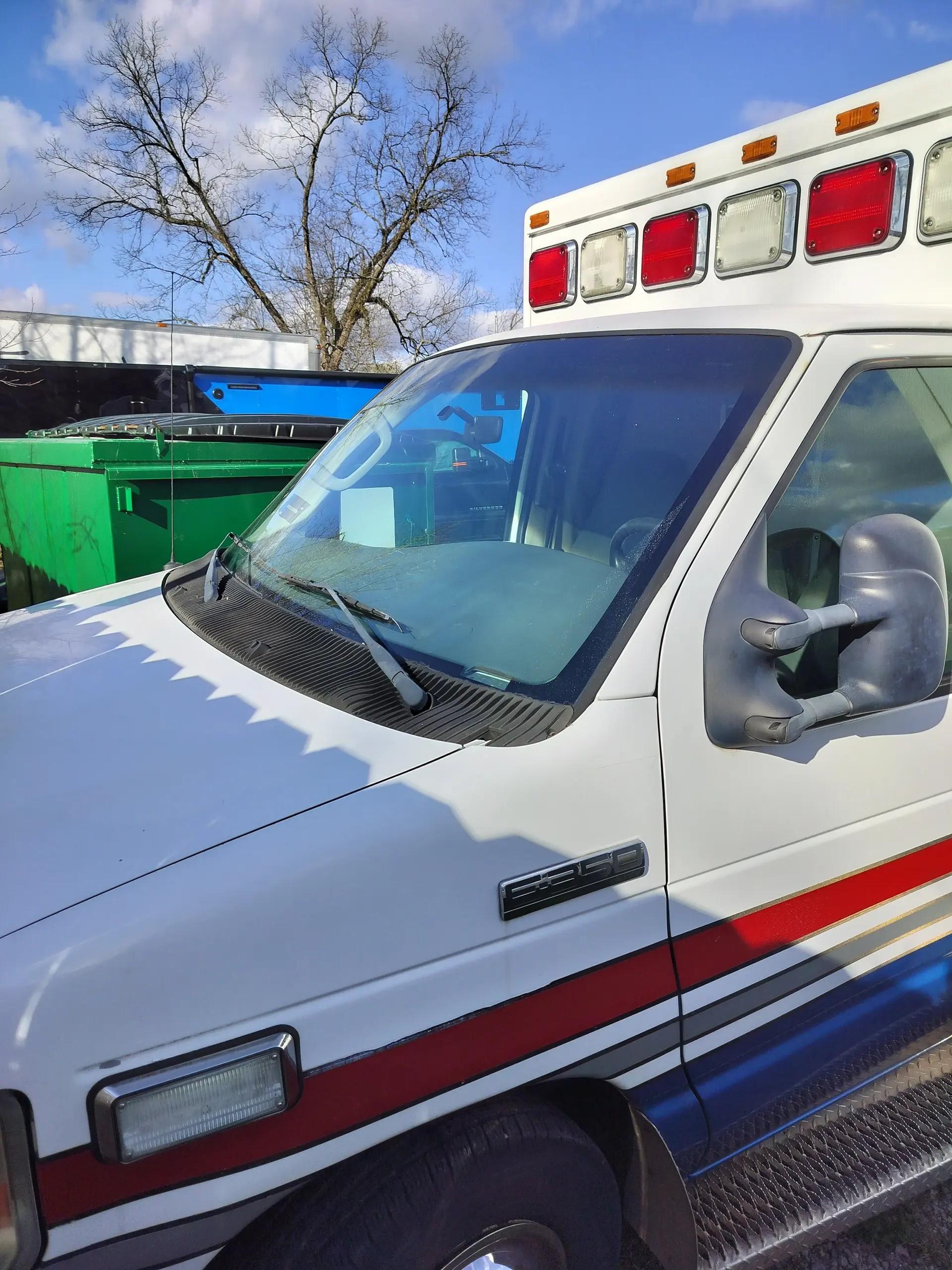 2008 Ford Type III Ambulance - image 4