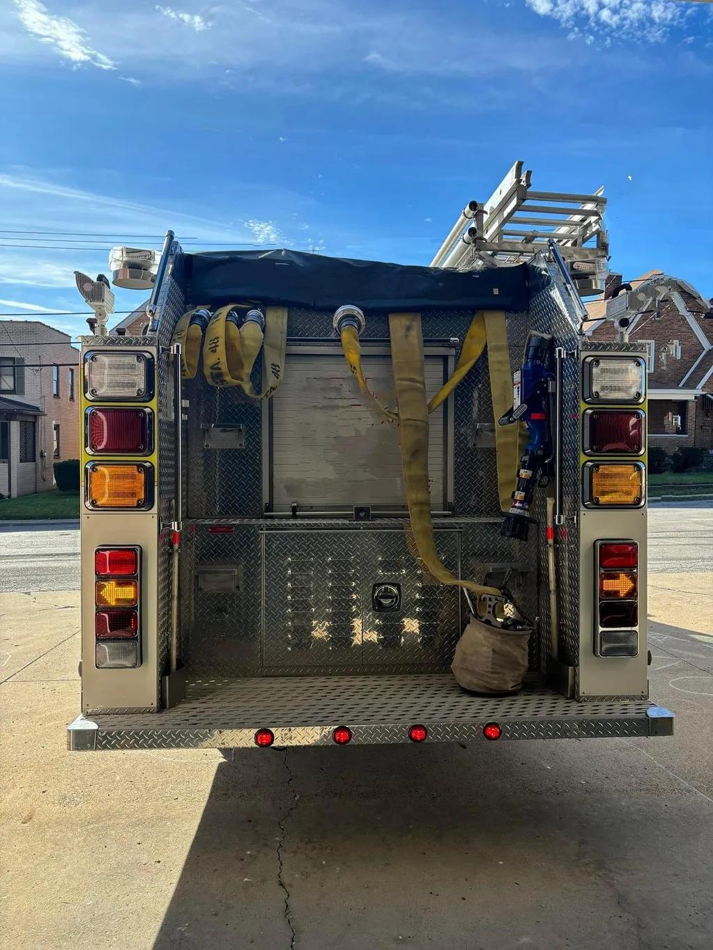 1994 MACK/NEW LEXINGTON PUMPER 1750/1250/60 - image 10