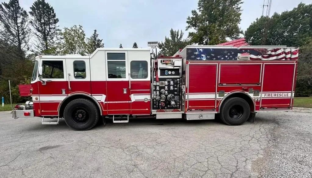 2003 PIERCE LANCE 1500/750 RESCUE ENGINE - image 1