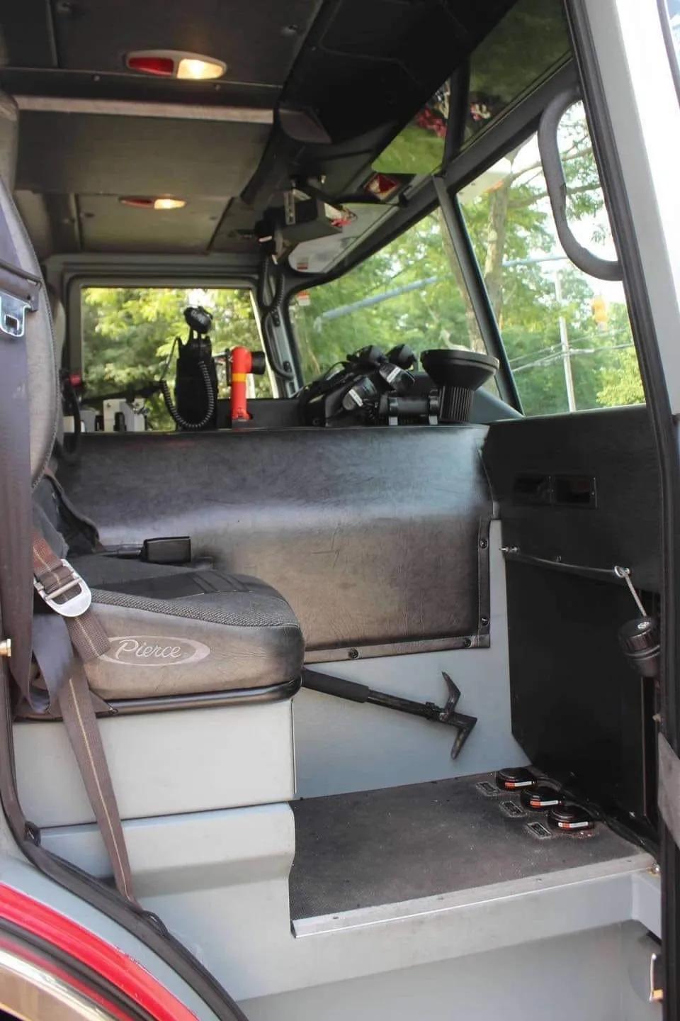2003 PIERCE LANCE 1500/750 RESCUE ENGINE - image 5