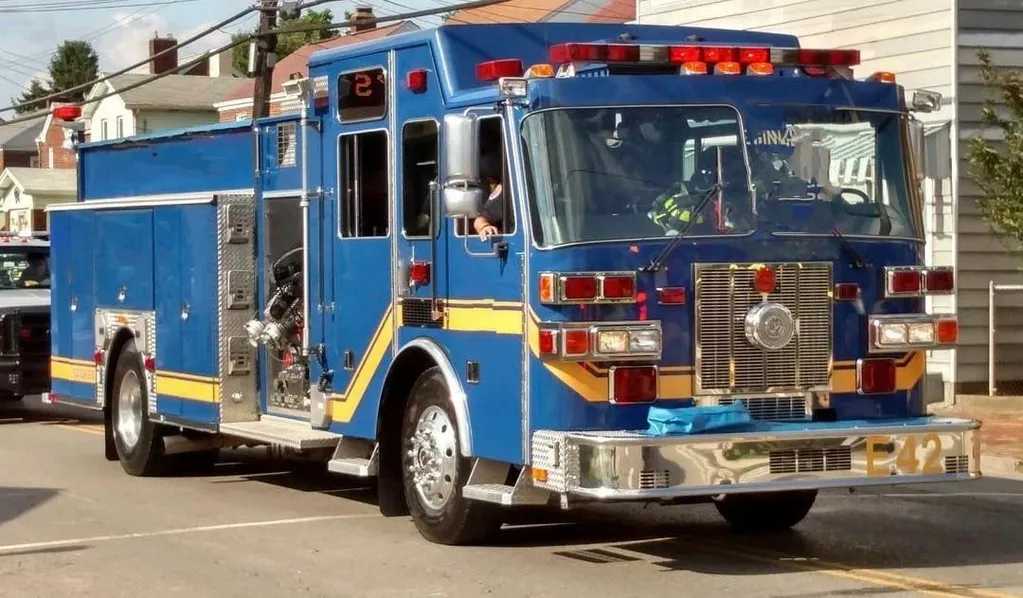 2001 SUTPHEN HEAVY DUTY RESCUE PUMPER