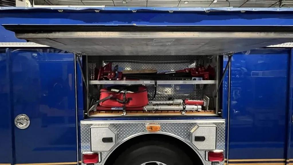 2001 SUTPHEN HEAVY DUTY RESCUE PUMPER - image 14