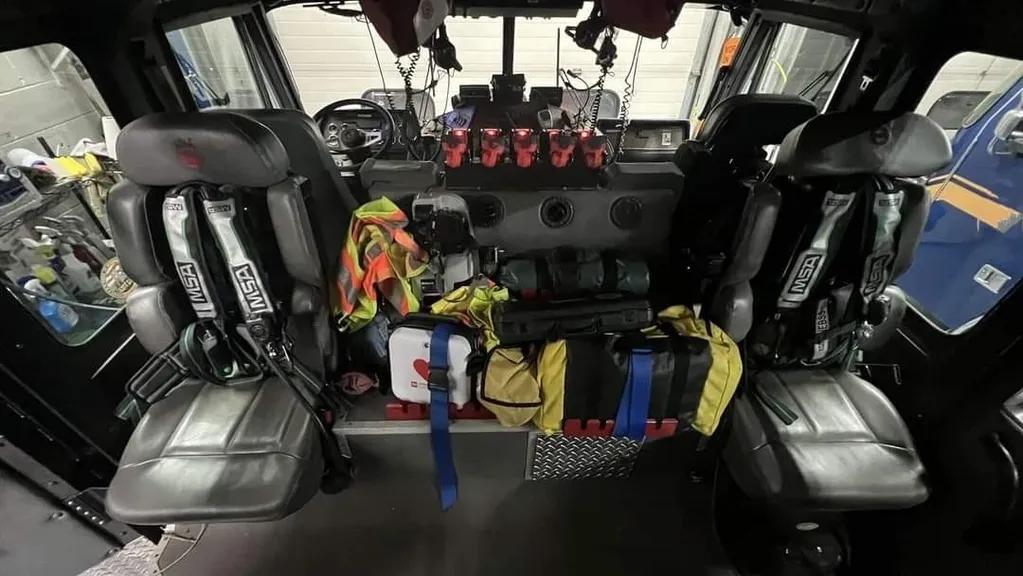 2001 SUTPHEN HEAVY DUTY RESCUE PUMPER - image 15