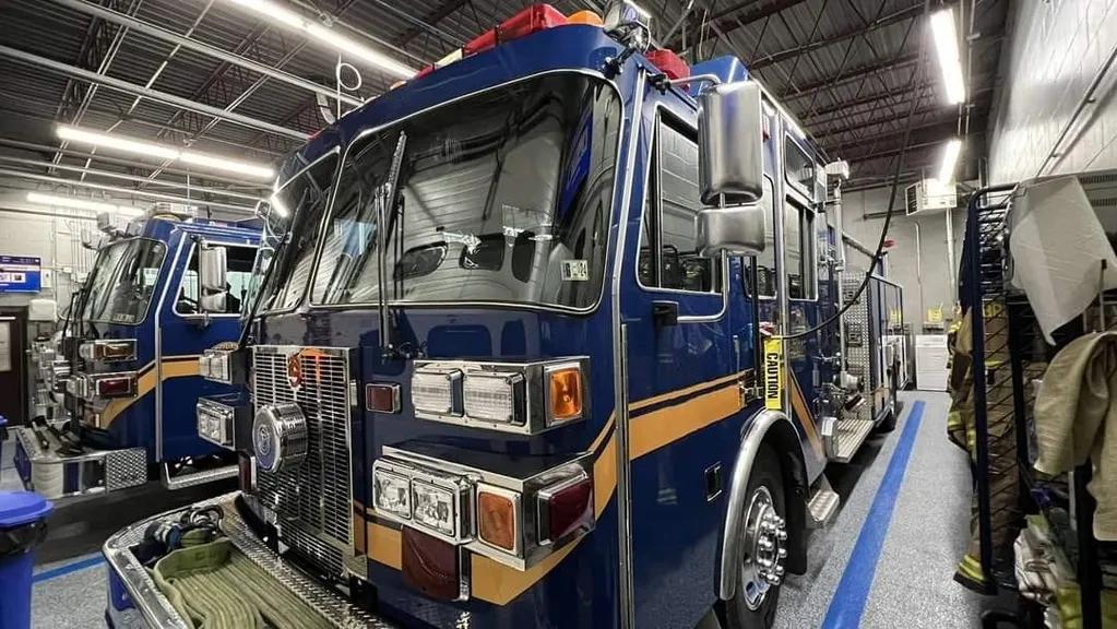 2001 SUTPHEN HEAVY DUTY RESCUE PUMPER - image 20