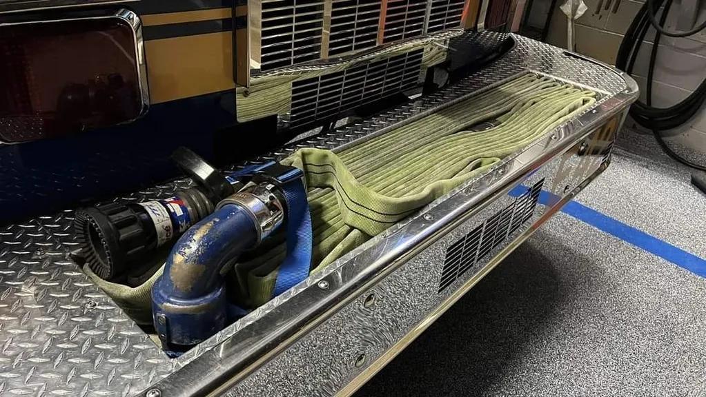 2001 SUTPHEN HEAVY DUTY RESCUE PUMPER - image 21