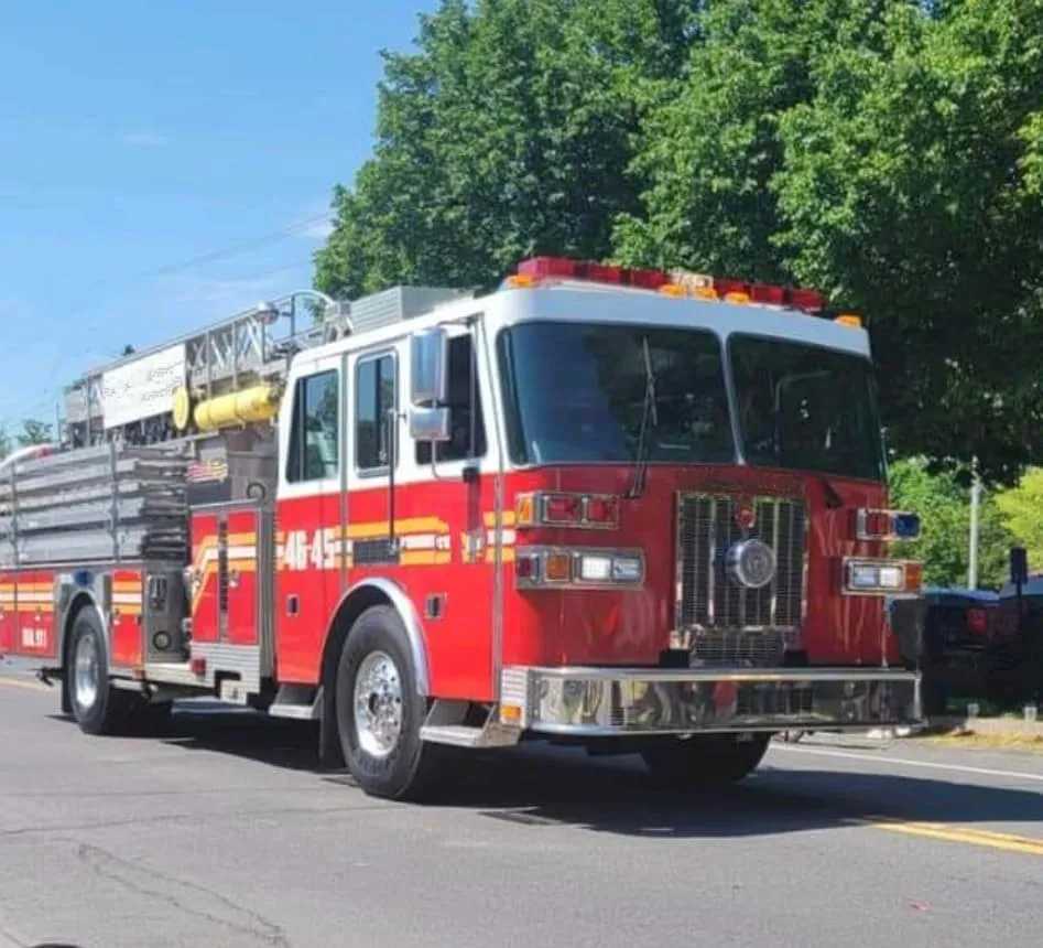 2001 SUTPHEN 75' TOWER 1500/500