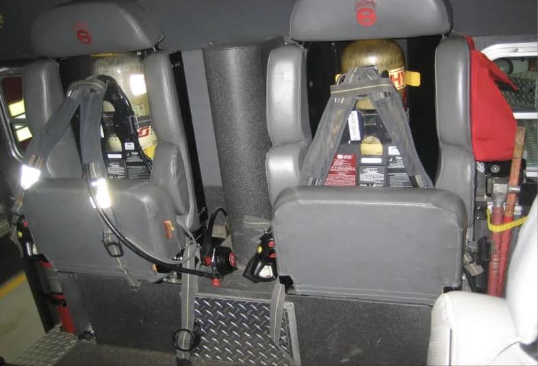 2001 SUTPHEN 75' TOWER 1500/500 - image 6