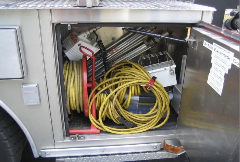 2001 SUTPHEN 75' TOWER 1500/500 - image 15