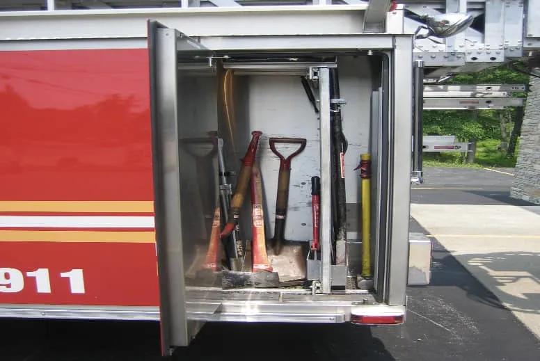 2001 SUTPHEN 75' TOWER 1500/500 - image 18