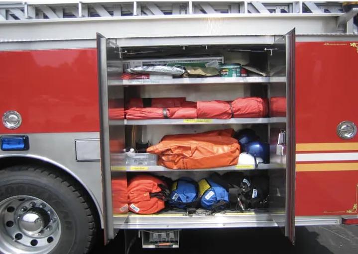 2001 SUTPHEN 75' TOWER 1500/500 - image 22