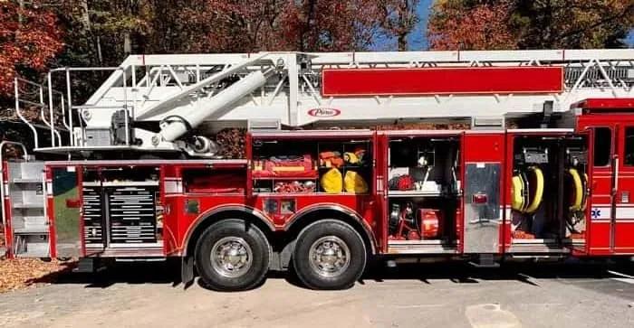 2005 Pierce 100' Tower - image 6