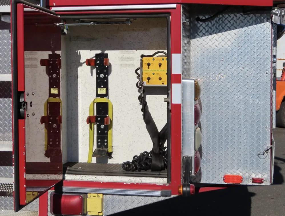2004 American LaFrance 100' Tower 2000/300 - image 40