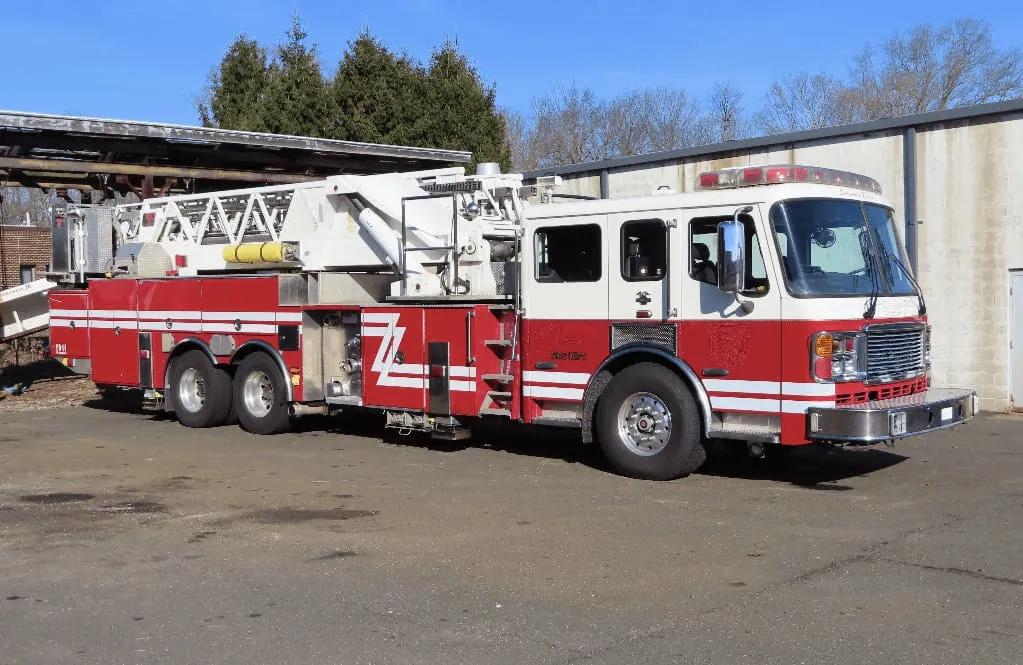 2004 American LaFrance 100' Tower 2000/300 - image 44