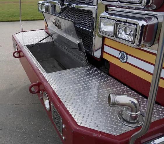 2010 Pierce Velocity 100' Quint 2000/300 - image 11