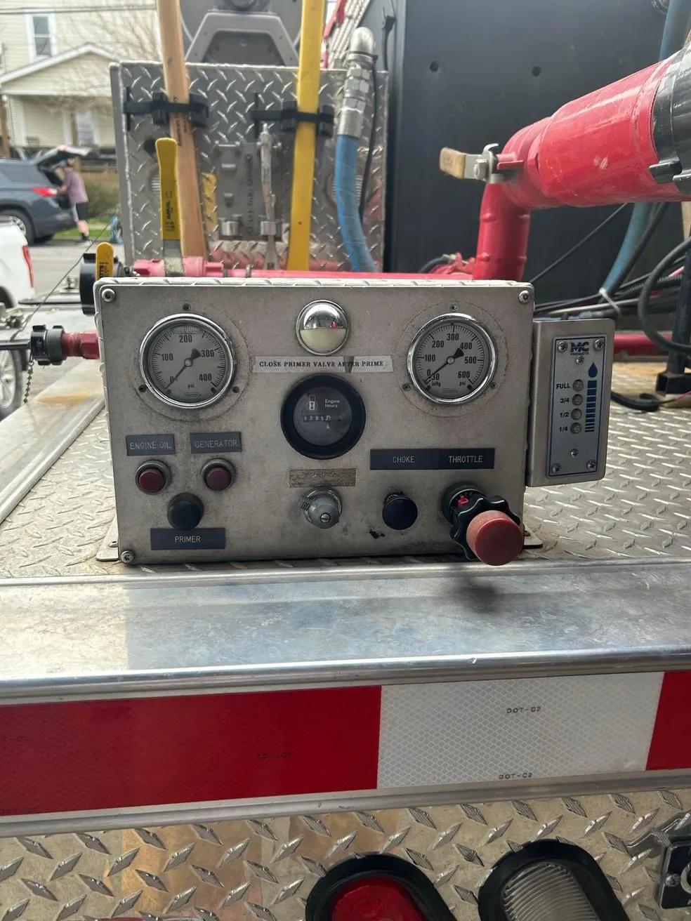 2004 Ford F-450 Brush Truck 700/300 - image 5