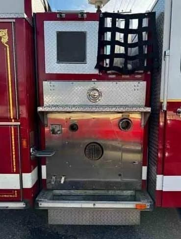 1997 E-One Pumper Tanker 1500/3000 - image 3