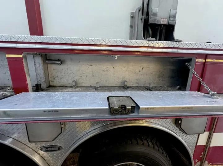 1997 E-One Pumper Tanker 1500/3000 - image 23