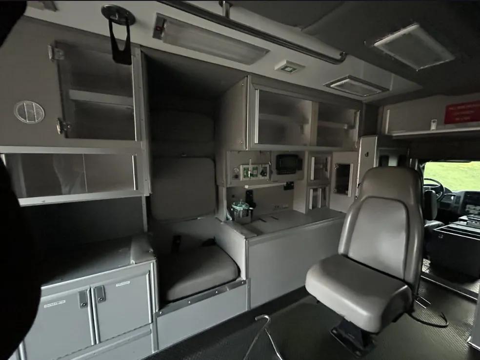 2007 International Type I - image 10