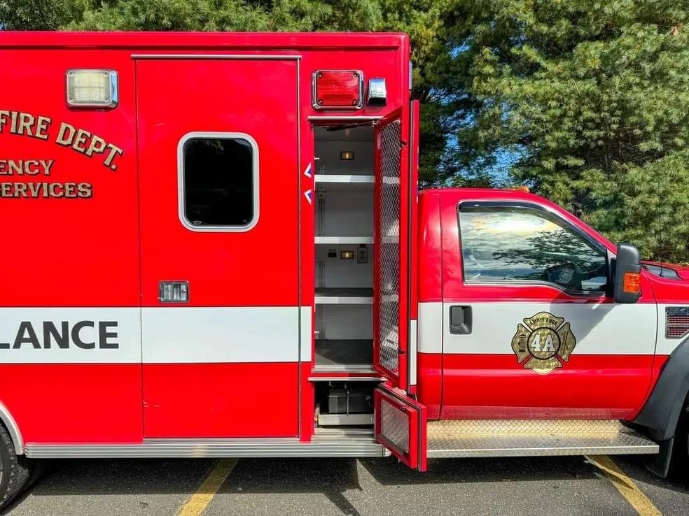 2010 Ford F550 Lifeline Type I - image 4