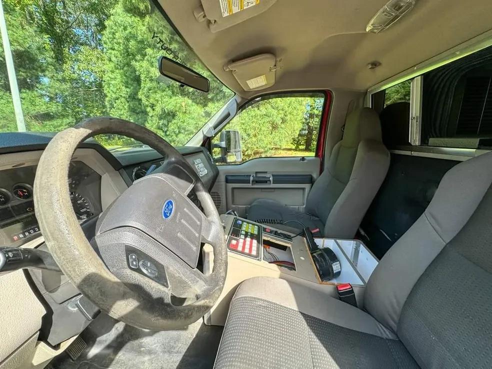2010 Ford F550 Lifeline Type I - image 13