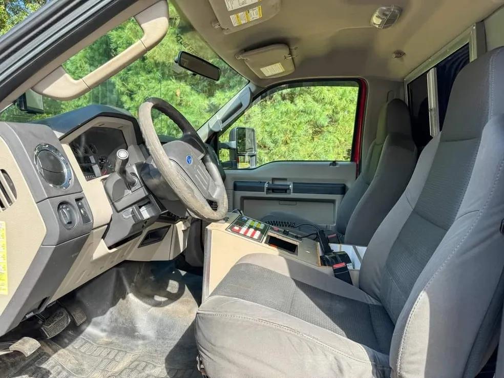 2010 Ford F550 Lifeline Type I - image 14