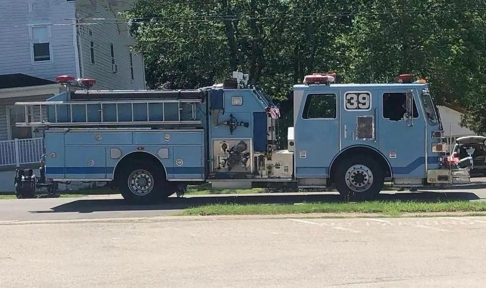 1993 Sutphen Deluge Pumper 1500/750/20/25 - image 3