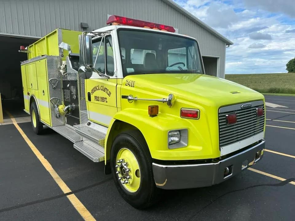 1998 Pierce/Freightliner 1250/1000 Top Mount - image 1
