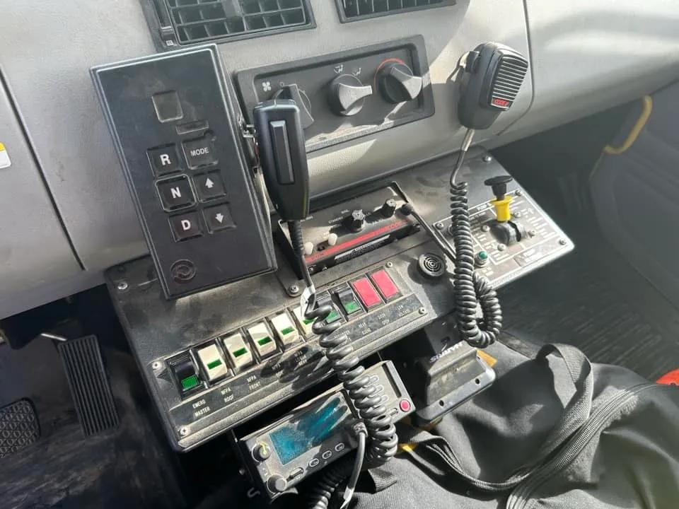 1998 Pierce/Freightliner 1250/1000 Top Mount - image 5