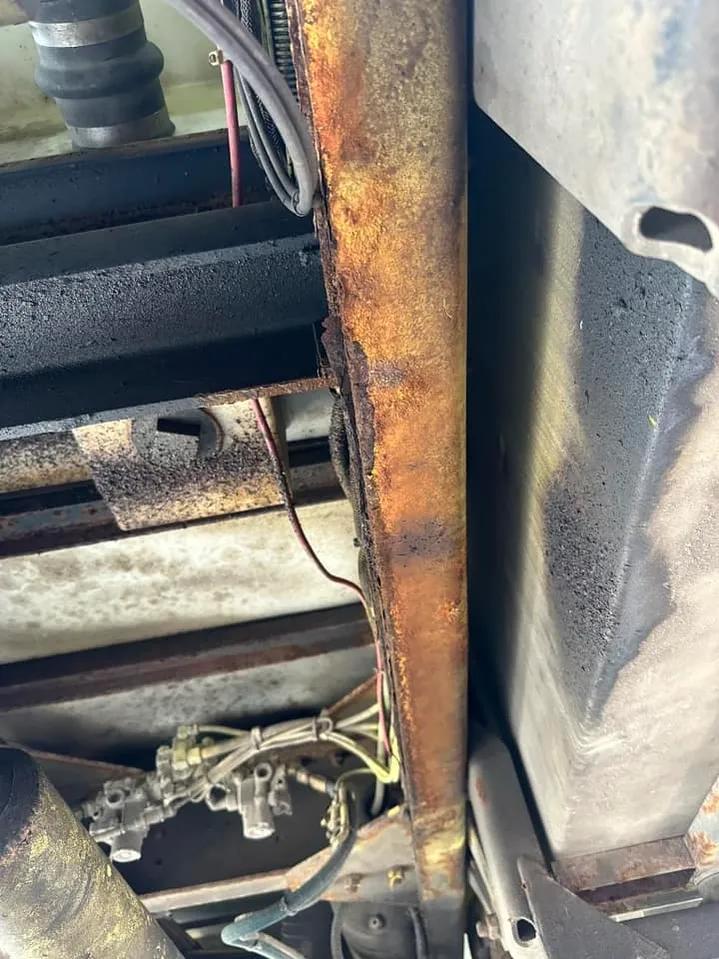 1998 Pierce/Freightliner 1250/1000 Top Mount - image 13