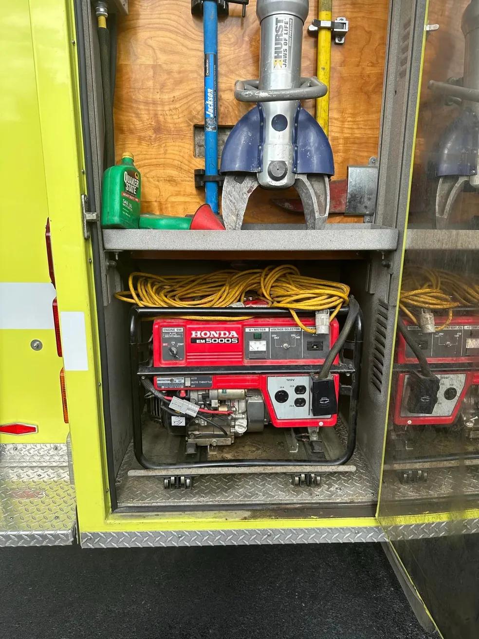 1998 Pierce/Freightliner 1250/1000 Top Mount - image 33