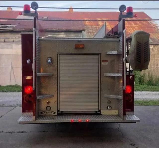 1998 International Pierce Pumper 1250/1000 - image 4