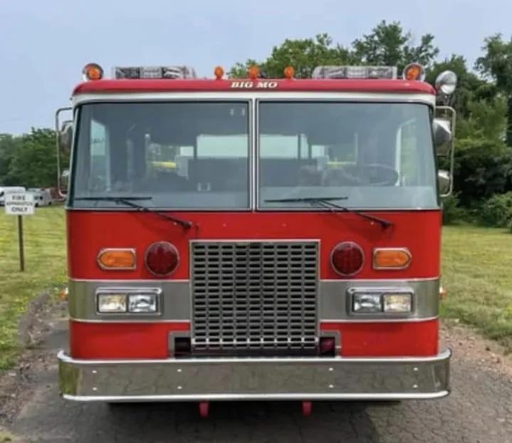 1987 Pierce Tanker 1500/3000 - image 2