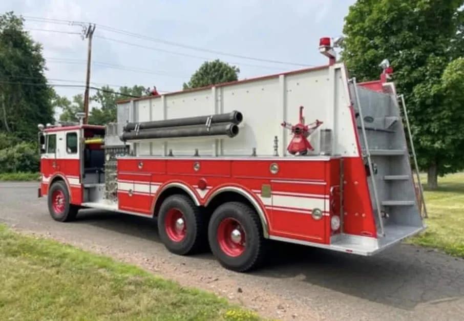 1987 Pierce Tanker 1500/3000 - image 4
