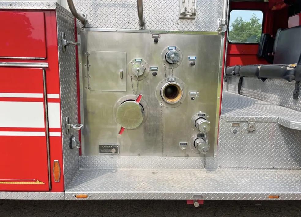 1987 Pierce Tanker 1500/3000 - image 14