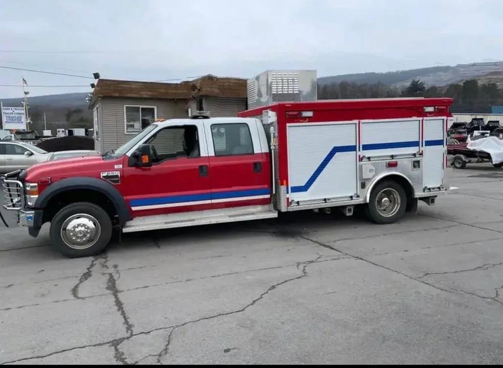 2009 Ford F550 Mini Rescue - image 1