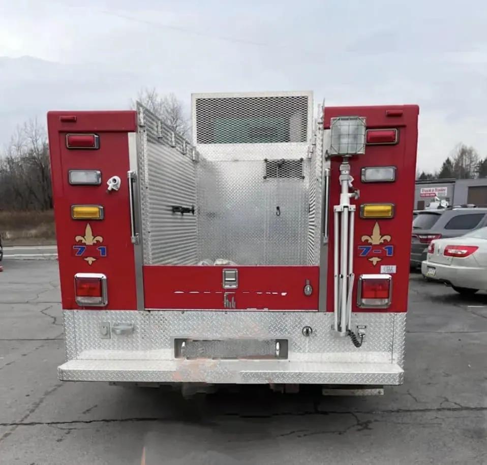 2009 Ford F550 Mini Rescue - image 4