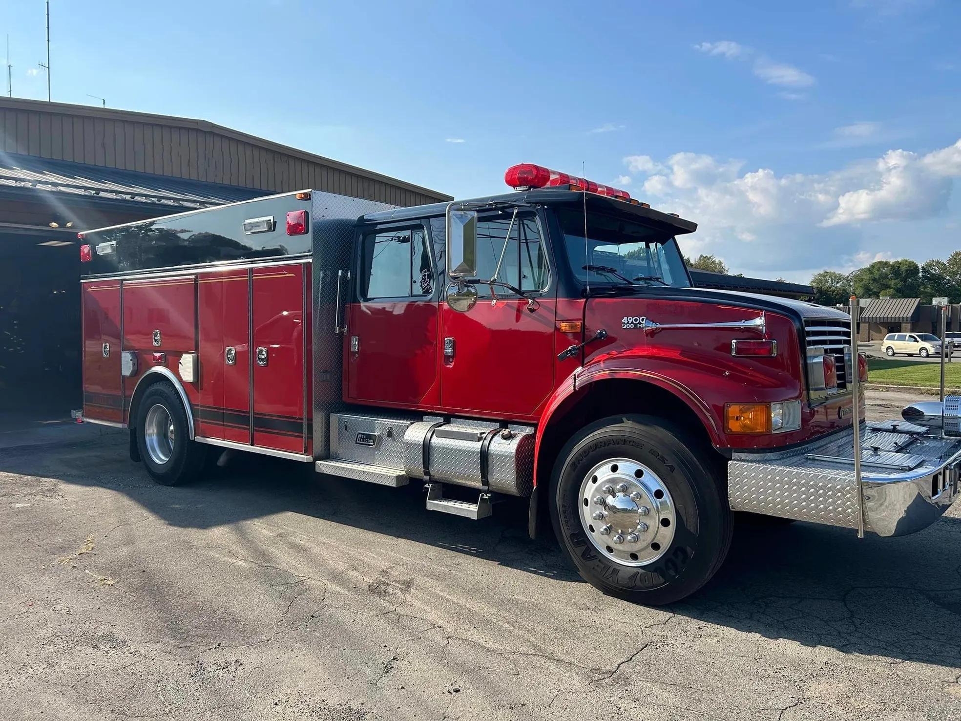 1996 International New Lexington Rescue Truck - image 6