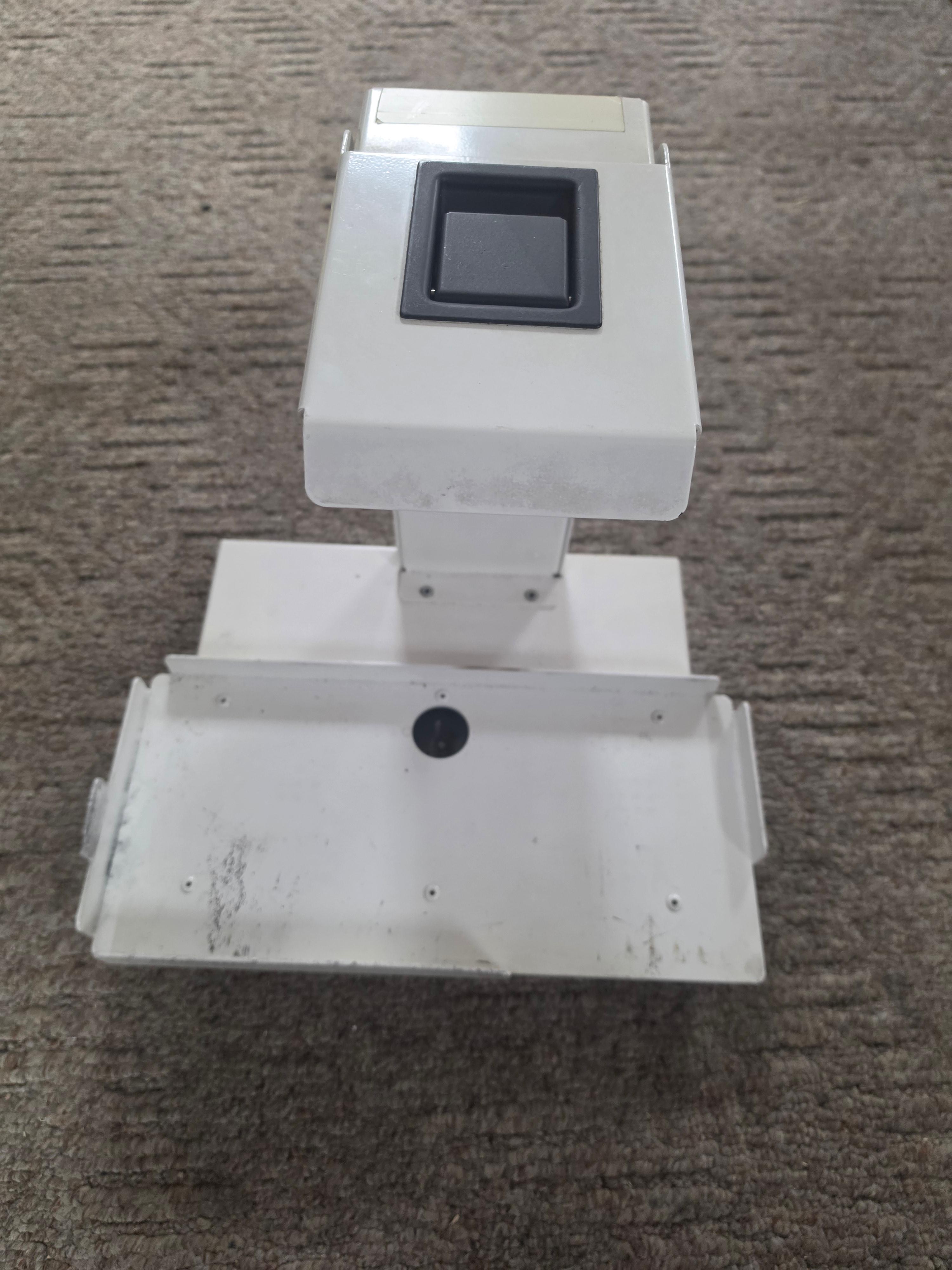 NCE Lifepak mounts - image 2